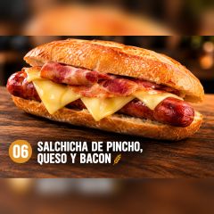 B.Esp.06.-Salchicha de Pincho, Queso y Bacon